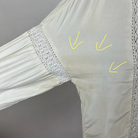 FRAME Denim Le Lace Trim Blouse in Off White - Picture 7 of 11